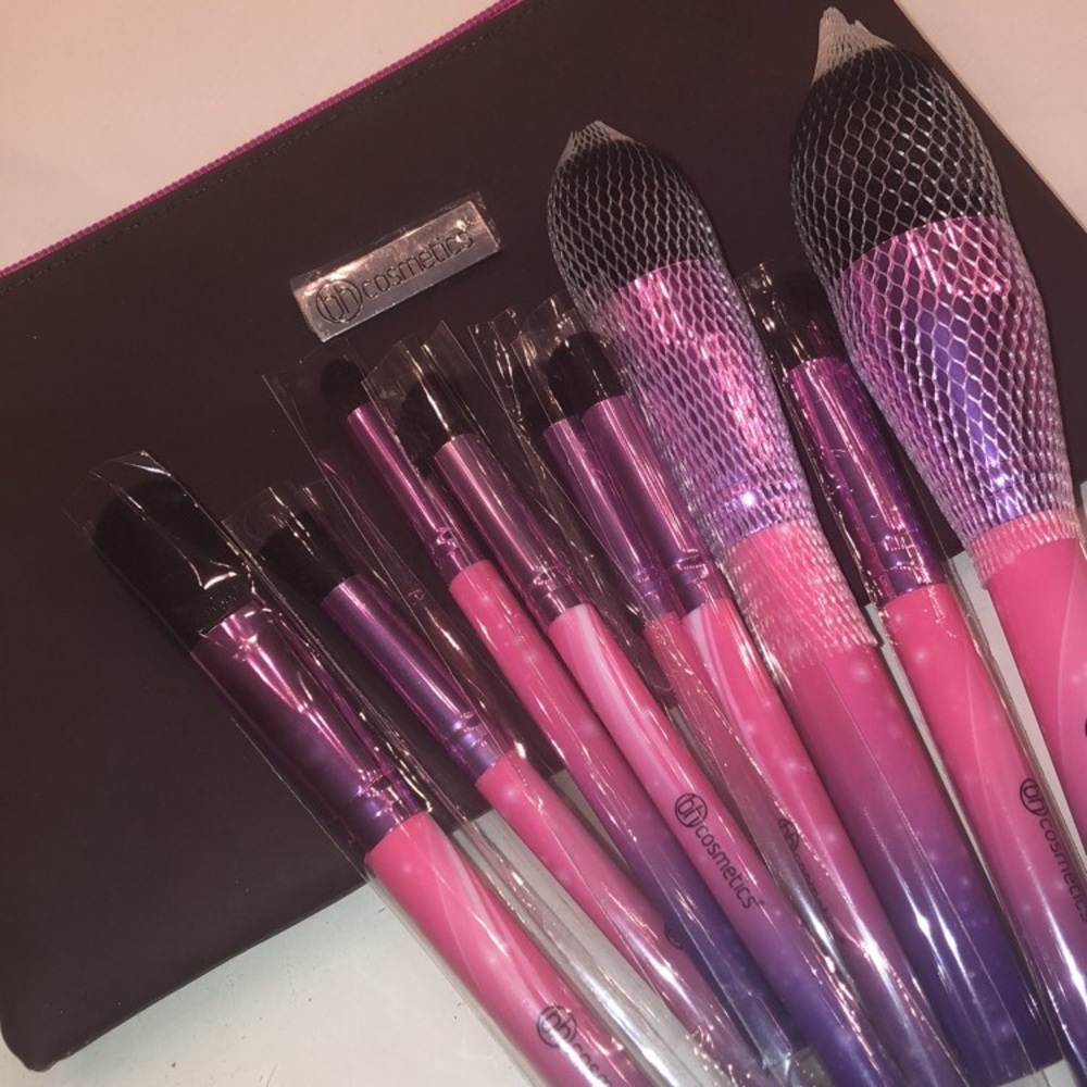 BH Cosmetics 9 Piece Brush Set and Cosmetic Bag